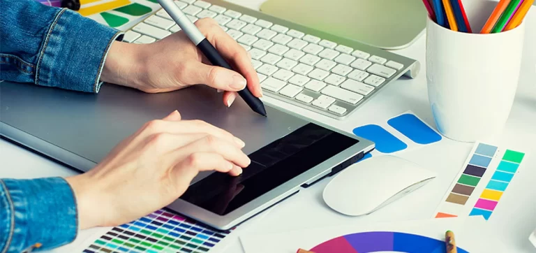 مزایای قلم نوری در طراحی [با موس خداحافظی کن]